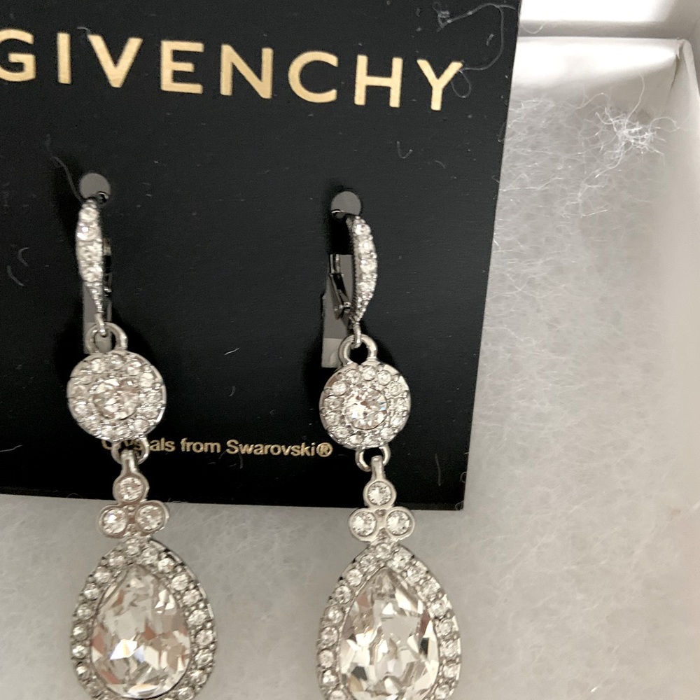 Brand new Givenchy earrings perfect for a night out